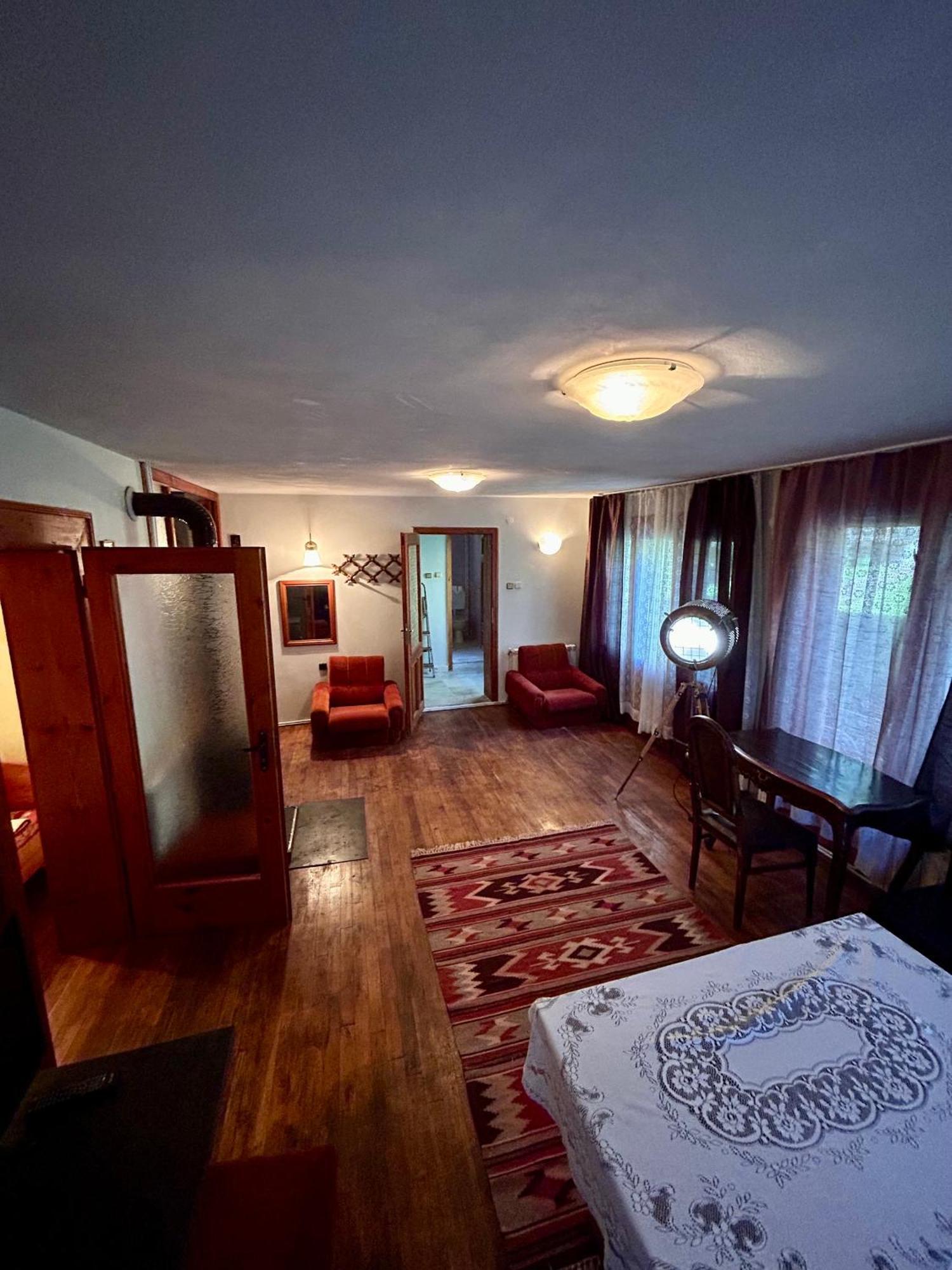 Luylyana Guesthouse Ribarica Exterior foto